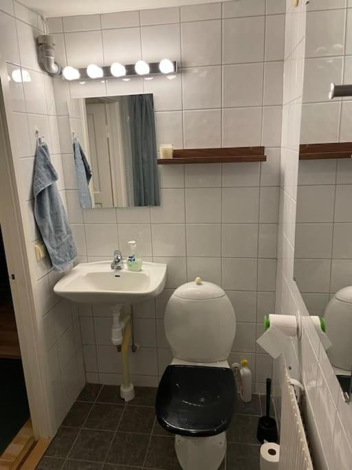 Egen Laegenhet Pa Soedermalm Naera Centrum Sundsvall Buitenkant foto
